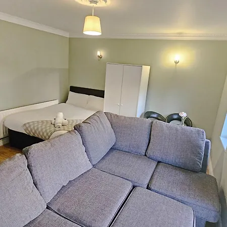 Holiday home Spacious 5-br Group In Location *