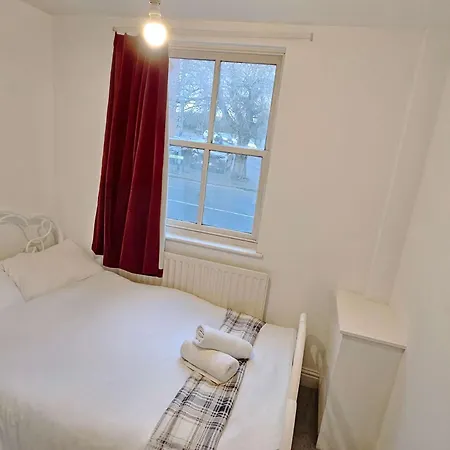 Spacious 5-br Group In Location Hébergement de vacances Bristol
